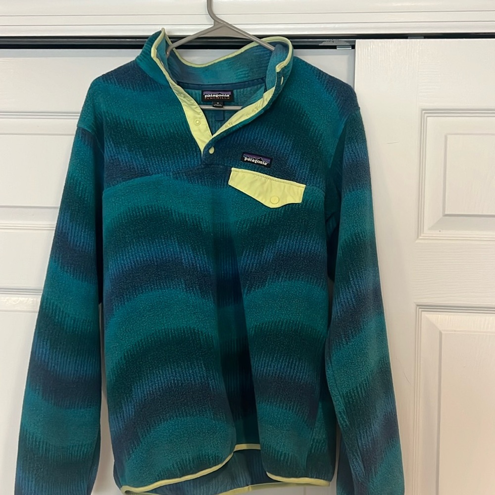 Patagonia multi colored pullover fleece size medium